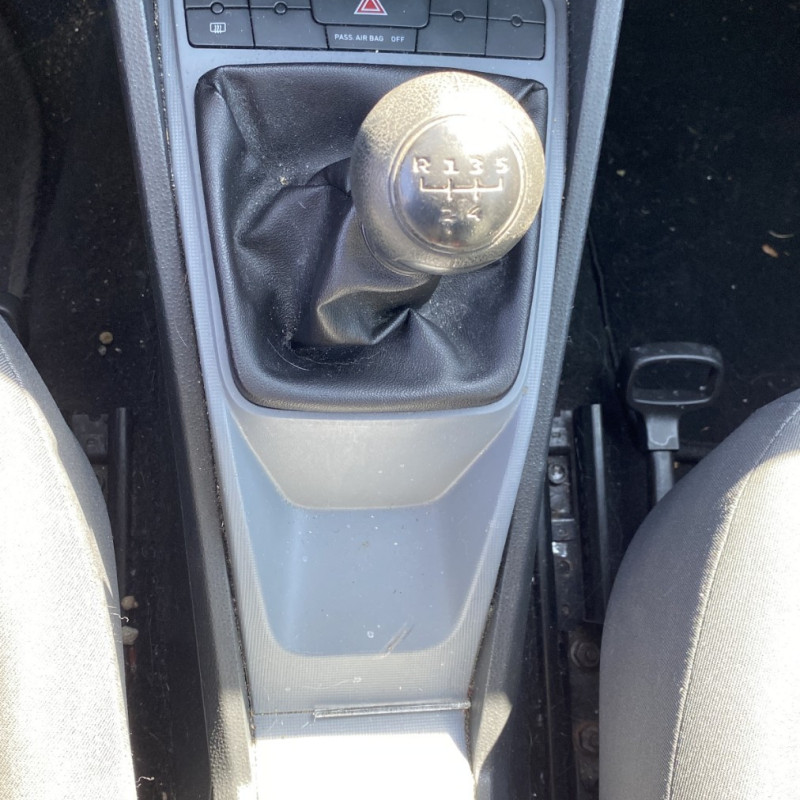 SEAT IBIZA 4 PHASE 1 1.4i - 16V Photo n°19