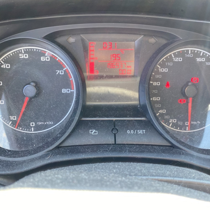 SEAT IBIZA 4 PHASE 1 1.4i - 16V Photo n°20
