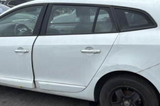 Pare choc arriere RENAULT MEGANE 3