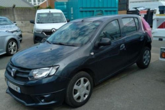 Pare boue avant gauche DACIA SANDERO 2