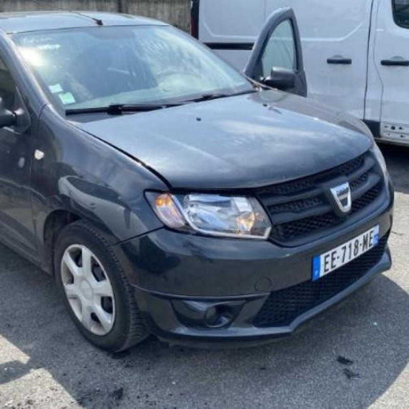 Pare boue avant gauche DACIA SANDERO 2 Photo n°12