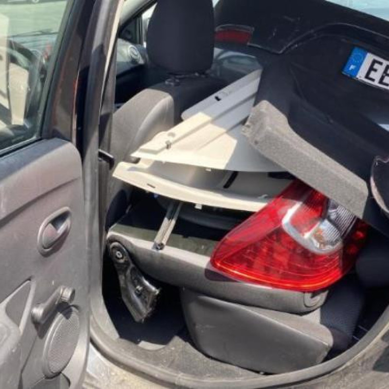 Pare boue avant gauche DACIA SANDERO 2 Photo n°20