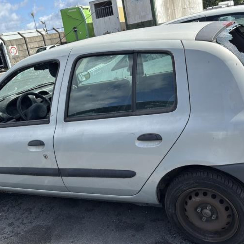 Porte avant droit RENAULT CLIO 2 Photo n°13