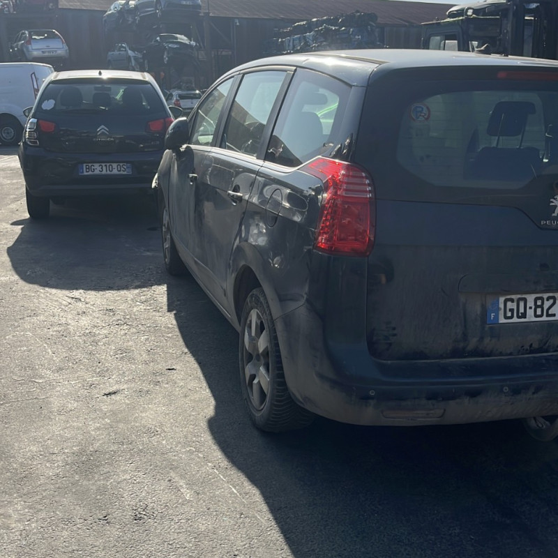 PEUGEOT 5008 1 PHASE 2 1.6 HDI - 8V TURBO Photo n°4