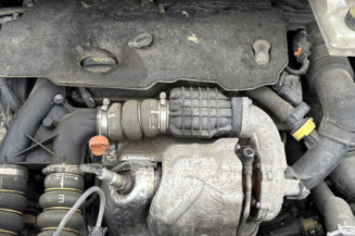 PEUGEOT 5008 1 PHASE 2 1.6 HDI - 8V TURBO