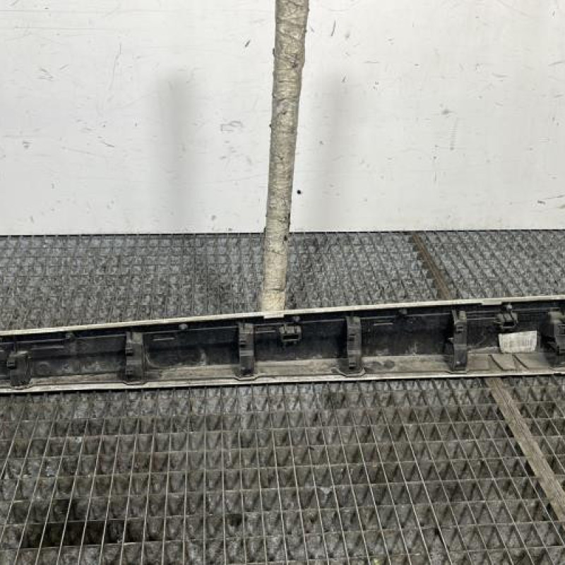 Baguette de porte avant droite RENAULT MEGANE 3 Photo n°4