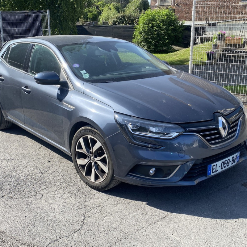 RENAULT MEGANE 4 PHASE 1 1.2i - 16V TURBO TCE 130 Photo n°3
