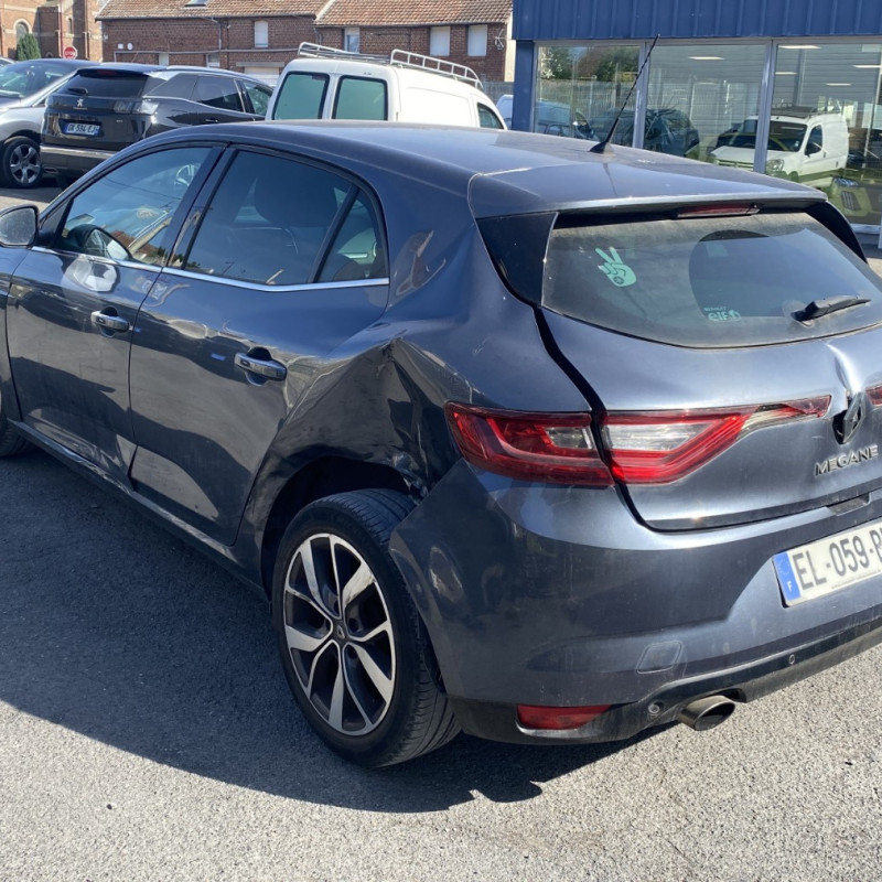 RENAULT MEGANE 4 PHASE 1 1.2i - 16V TURBO TCE 130 Photo n°5