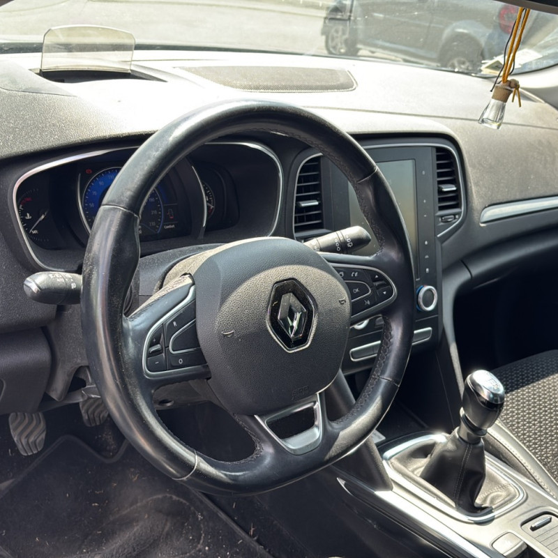 RENAULT MEGANE 4 PHASE 1 1.2i - 16V TURBO TCE 130 Photo n°23