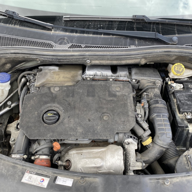 PEUGEOT 208 1 PHASE 2 1.5 BLUE HDI - 16V TURBO Photo n°24