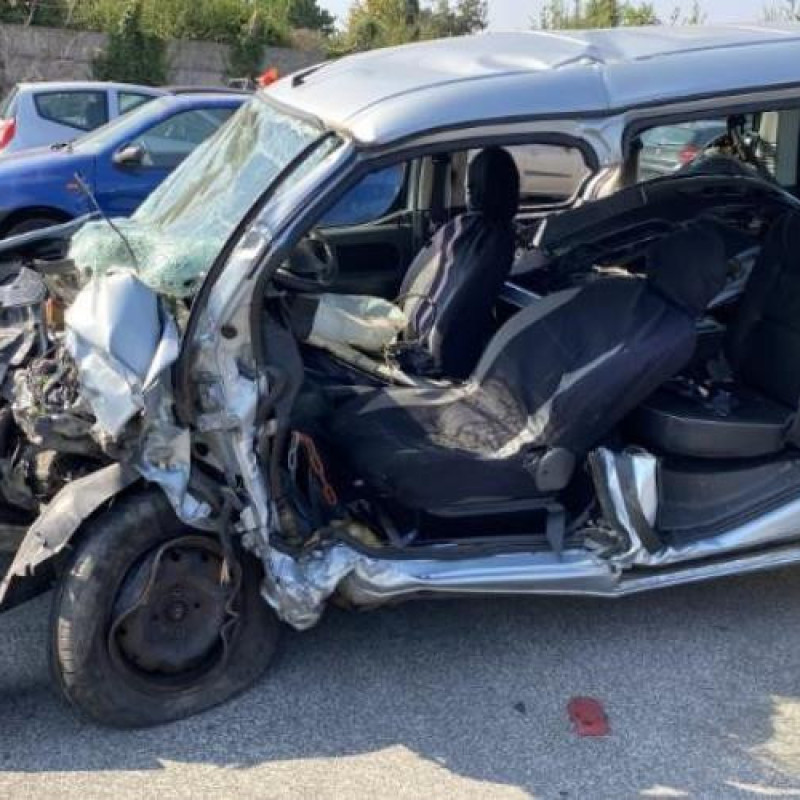 Boitier air bag PEUGEOT PARTNER 1 Photo n°6