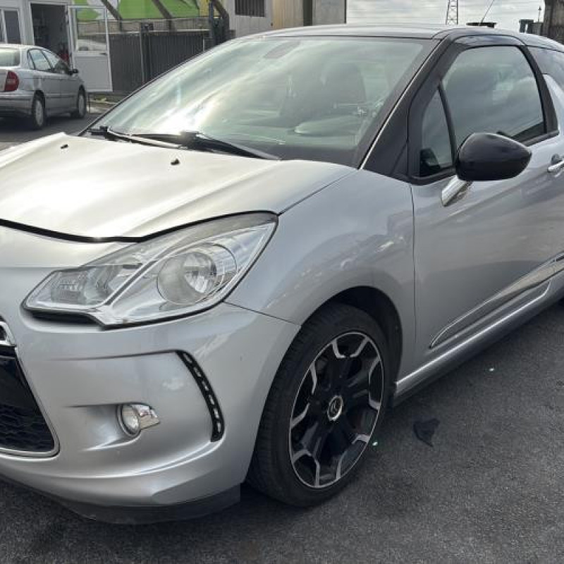 Malle/Hayon arriere CITROEN DS3 Photo n°12