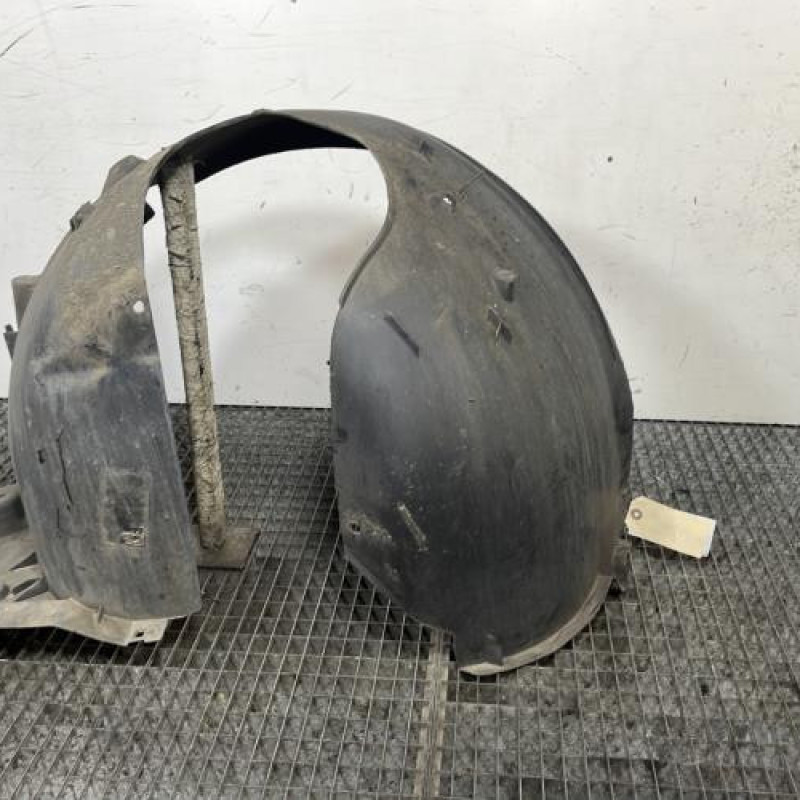 Pare boue avant droit CITROEN DS3 Photo n°4