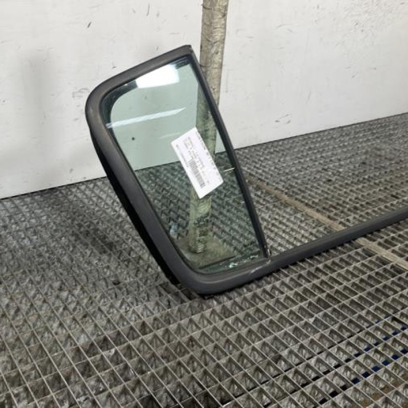 Custode arriere droit (porte) RENAULT CLIO 3 Photo n°2