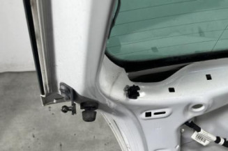 Malle/Hayon arriere VOLKSWAGEN POLO 5