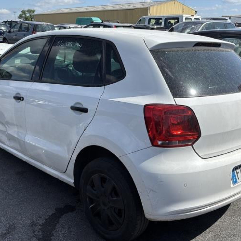Malle/Hayon arriere VOLKSWAGEN POLO 5 Photo n°15
