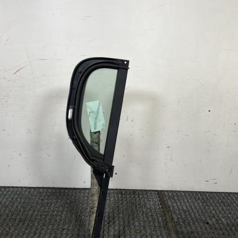 Custode arriere gauche (porte) PEUGEOT 308 2 Photo n°4