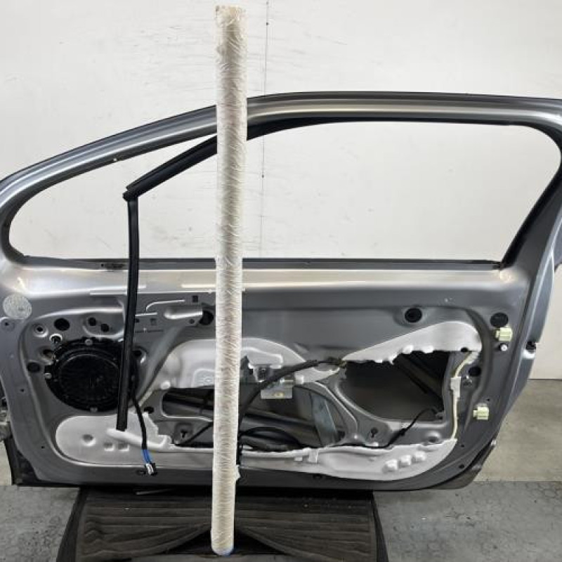 Porte avant droit CITROEN DS3 Photo n°7