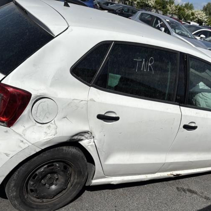 Porte avant droit VOLKSWAGEN POLO 5 Photo n°15