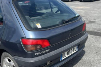 Plage arriere PEUGEOT 306
