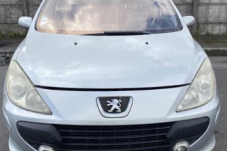 Renfort pare choc arriere (traverse) PEUGEOT 307
