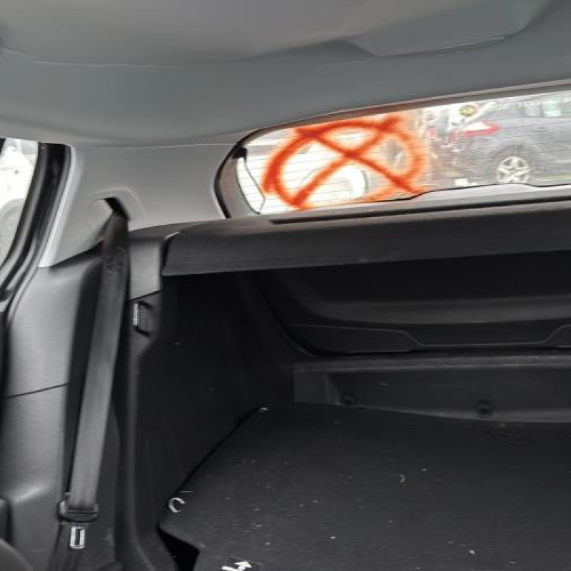 Vitre arriere gauche PEUGEOT 308 2 Photo n°18