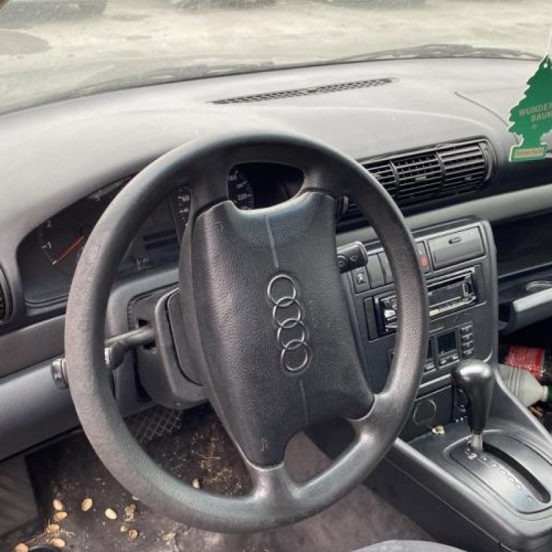 Serrure avant gauche AUDI A4 1 Photo n°16