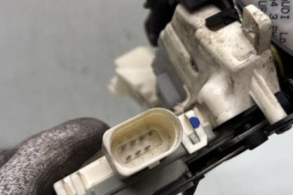 Serrure avant gauche AUDI A4 3