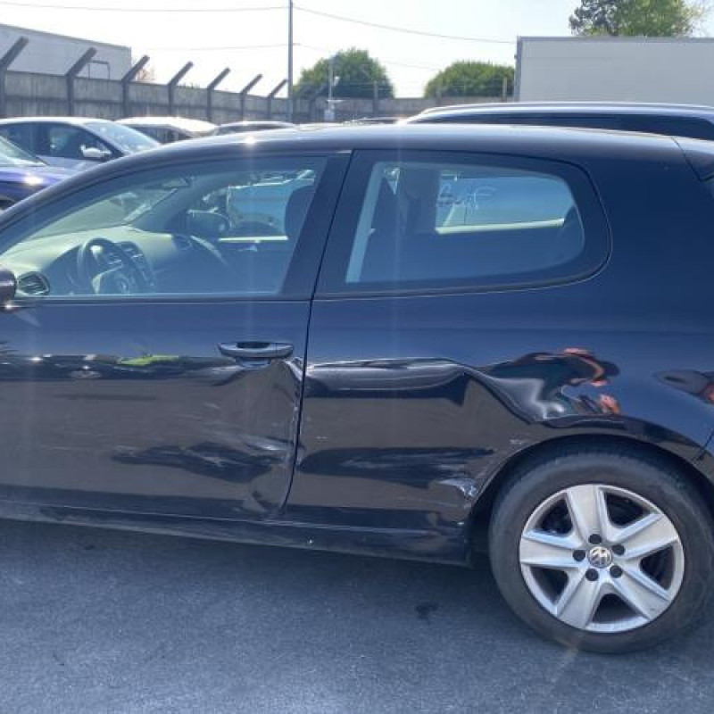 Pretensionneur de ceinture avant droit VOLKSWAGEN GOLF 6 Photo n°18