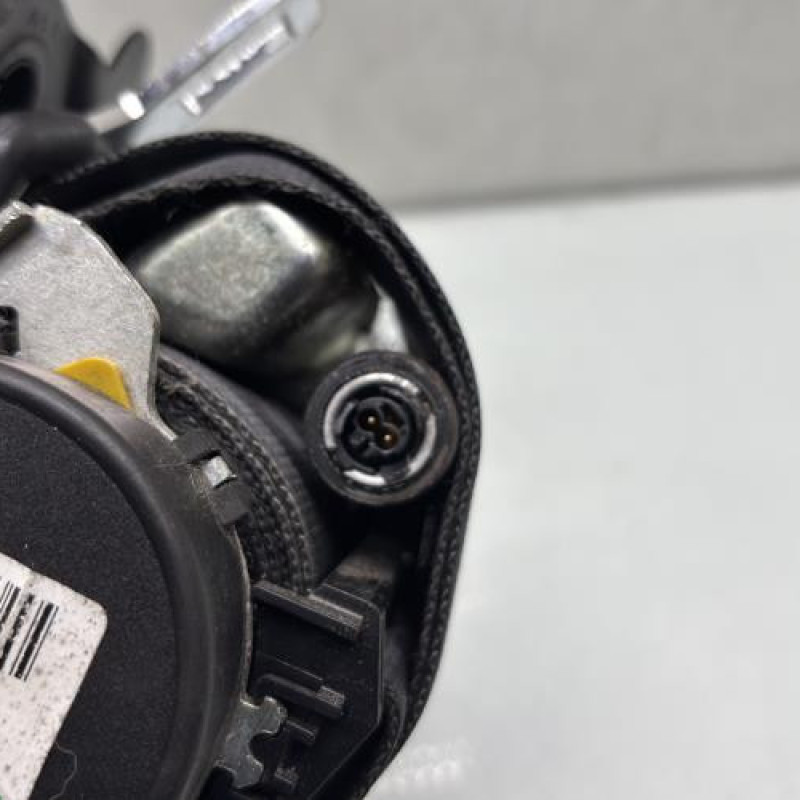 Pretensionneur de ceinture avant gauche VOLKSWAGEN GOLF 6 Photo n°2