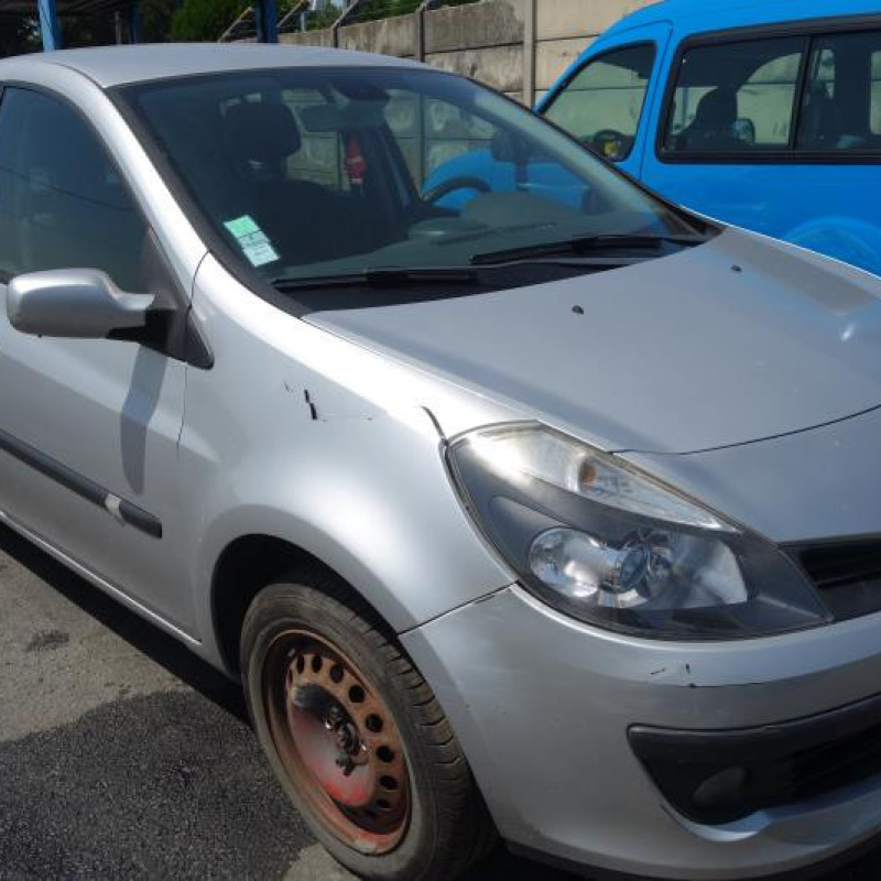 Traverse superieure RENAULT CLIO 3 Photo n°3
