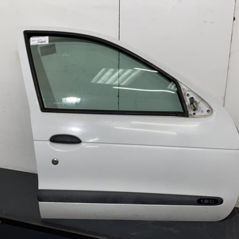 Porte avant droit RENAULT MEGANE 1 Photo n°1