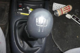 Porte avant droit RENAULT MEGANE 1