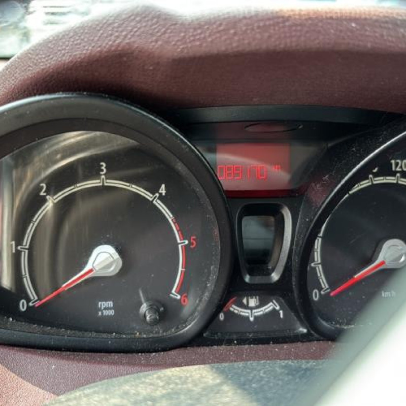 Moteur FORD FIESTA 6 Photo n°16
