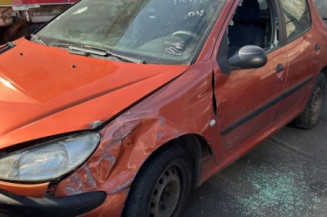 Pare choc arriere PEUGEOT 206