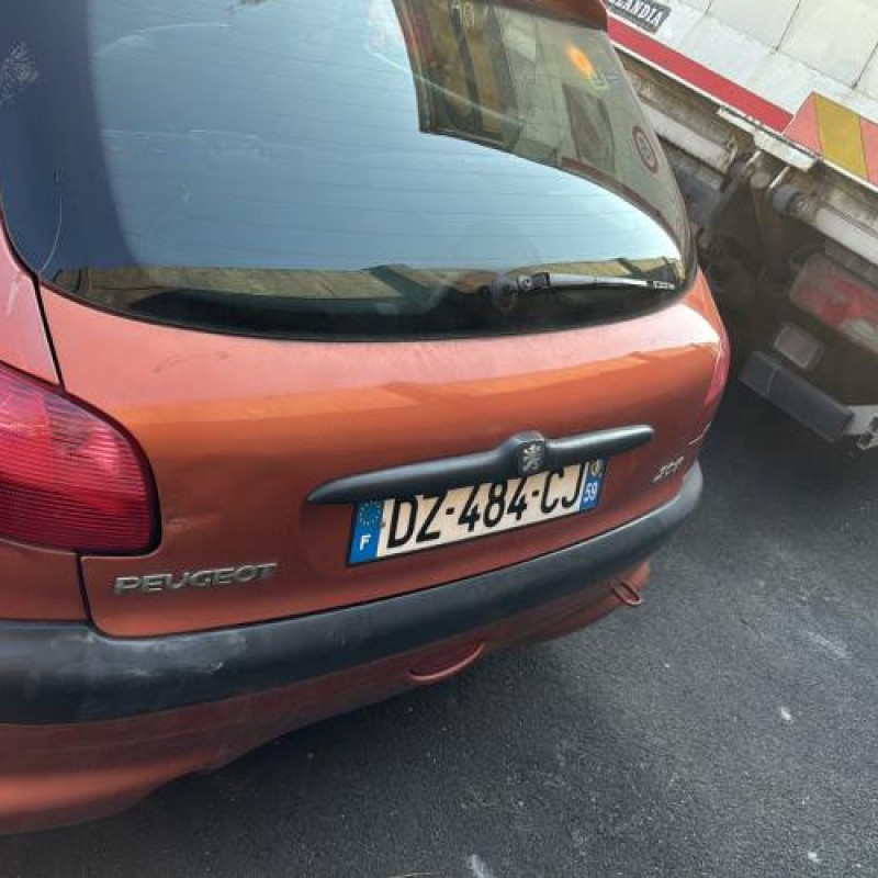 Pare choc arriere PEUGEOT 206 Photo n°12