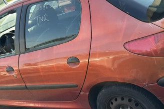 Pare choc arriere PEUGEOT 206