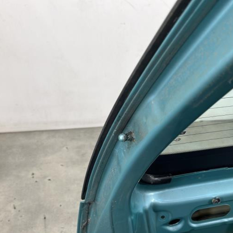 Malle/Hayon arriere OPEL CORSA C Photo n°9