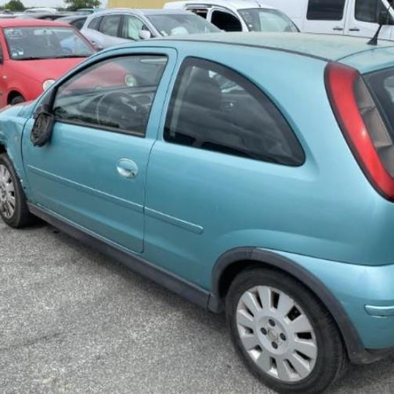 Malle/Hayon arriere OPEL CORSA C Photo n°19