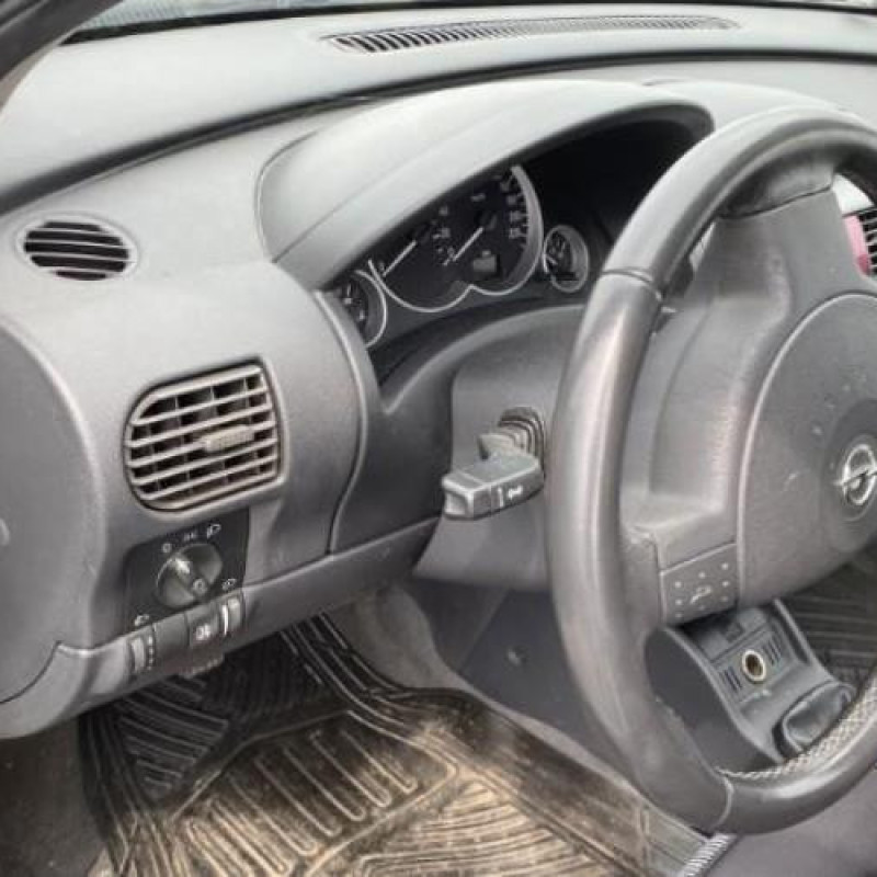 Malle/Hayon arriere OPEL CORSA C Photo n°20