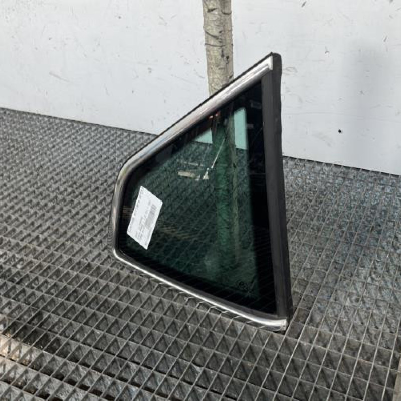 Custode arriere droit SEAT ATECA Photo n°2