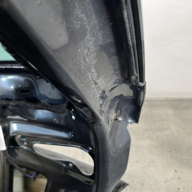 Malle/Hayon arriere SEAT ATECA Photo n°8