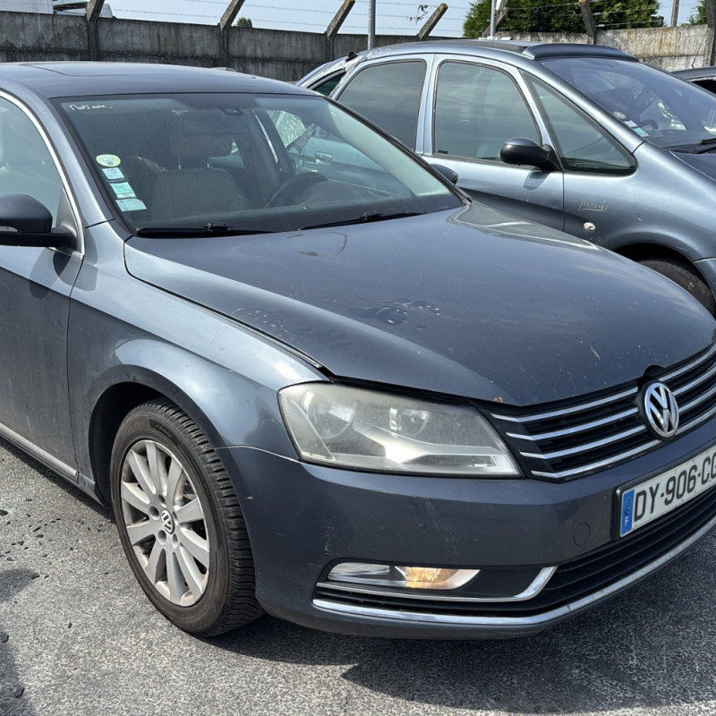VOLKSWAGEN PASSAT 6 2.0 TDI - 16V TURBO Photo n°2