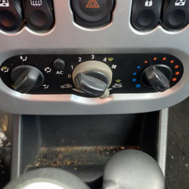Moteur DACIA SANDERO 1 Photo n°8