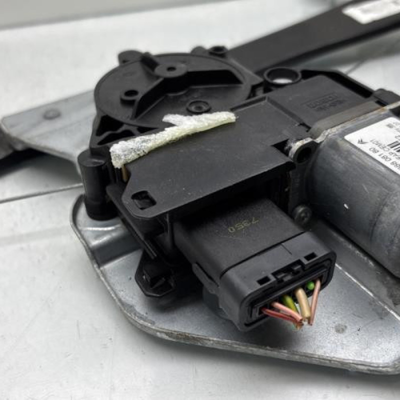 Leve vitre electrique avant droit PEUGEOT 508 1 Photo n°4