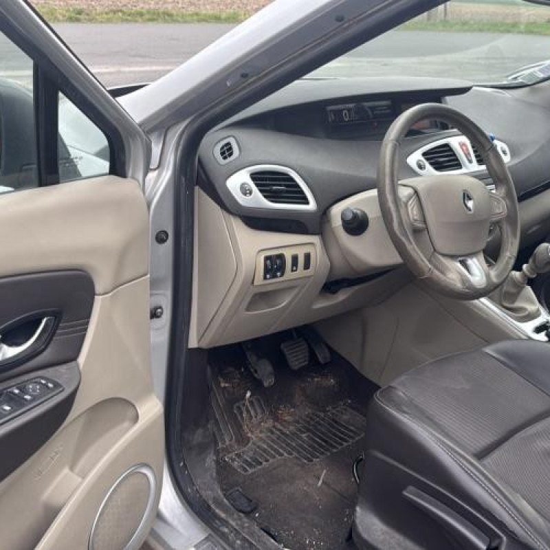Moteur RENAULT SCENIC 3 Photo n°20