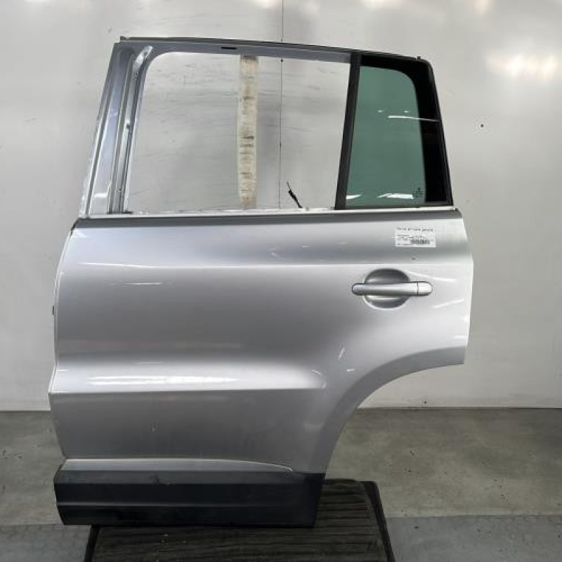 Porte arriere gauche VOLKSWAGEN TIGUAN 1 Photo n°1