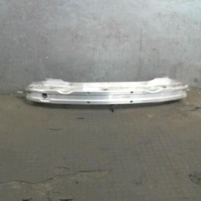 Renfort pare choc avant (traverse) AUDI A4 2 Photo n°1