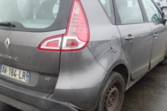 Aile avant droit RENAULT SCENIC 3