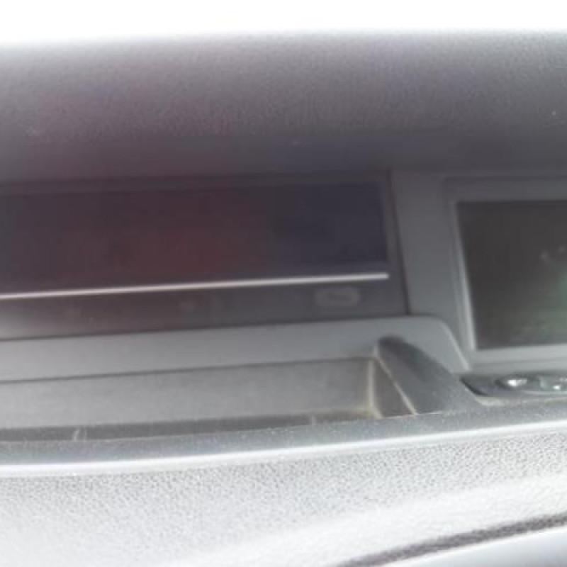 Aile avant droit RENAULT SCENIC 3 Photo n°13